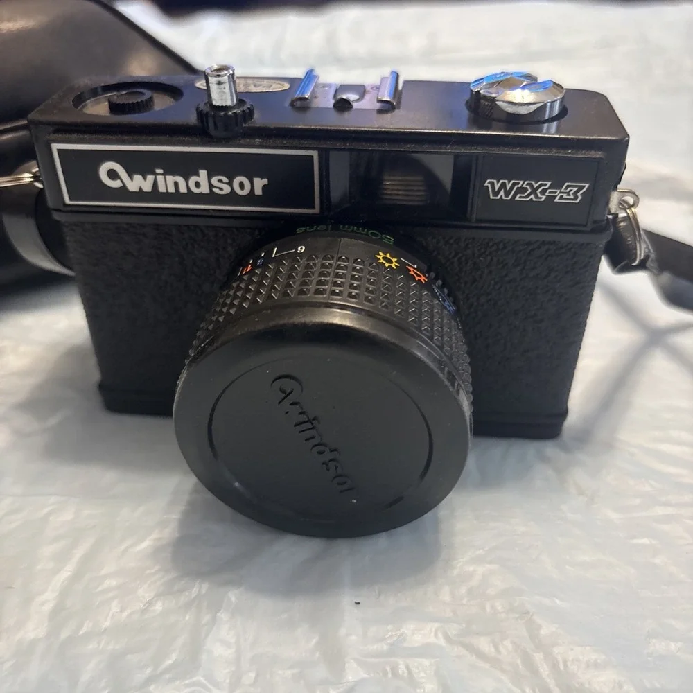 Windsor WX-3 35mm Film Camera w/ 50mm Lens – VTG  Japan – Cracked Untested Parts